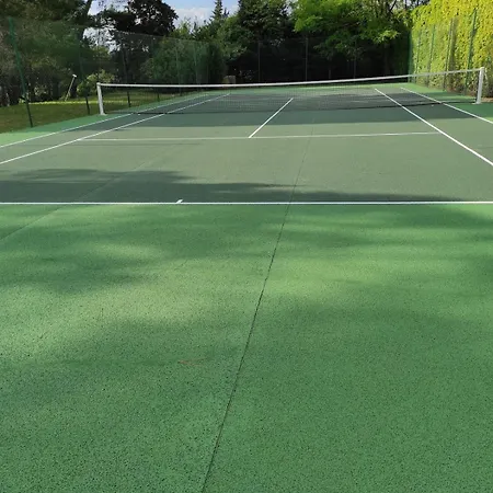 Dans Les Corbieres Avec Piscine Et Tennis *